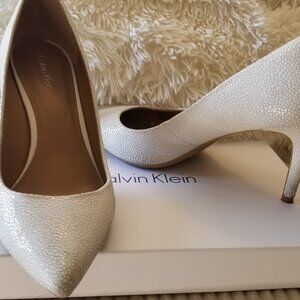 Chic. Sophisticated. Unforgettable.